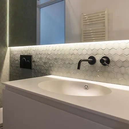 Vlc Host - Marti 瓦伦西亚